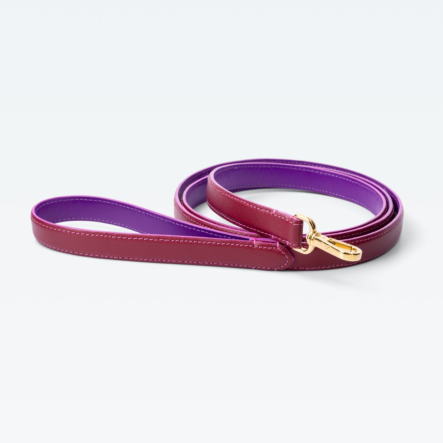 Cadogan Classic Handle Lead in Claret with gold hardware