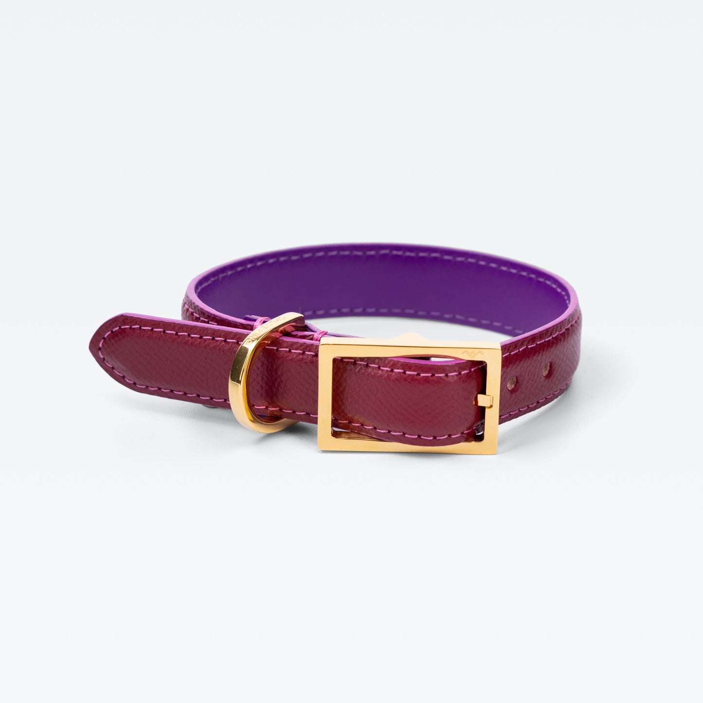 Cadogan Collar in Claret with gold hardware