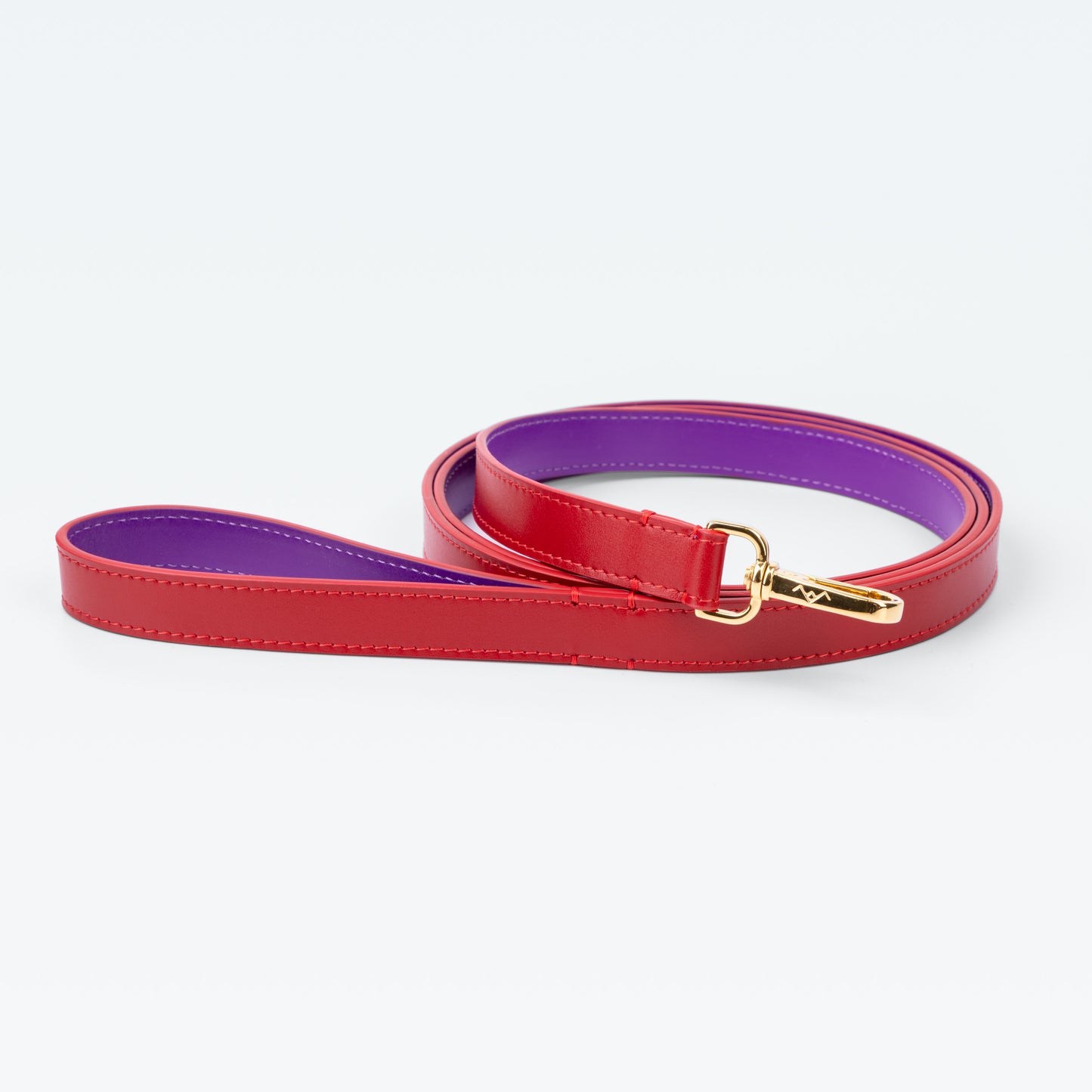 Grosvenor Loop Handle Lead in English Rose with gold hardware